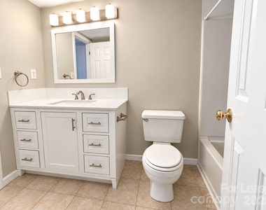 3317 Windsor Drive - Photo Thumbnail 8