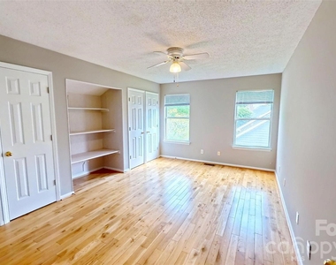 3010 Williams Station Road - Photo Thumbnail 10