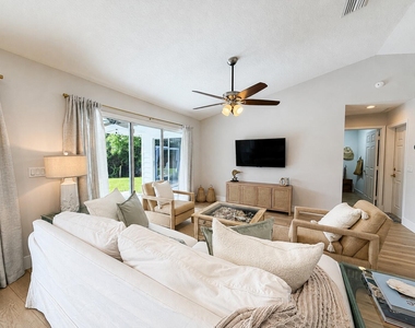 341 Suwanee Avenue - Photo Thumbnail 24