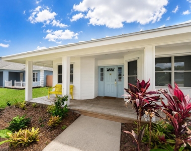 341 Suwanee Avenue - Photo Thumbnail 3