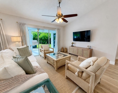 341 Suwanee Avenue - Photo Thumbnail 23