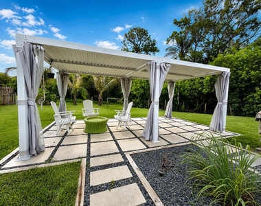 341 Suwanee Avenue - Photo Thumbnail 46