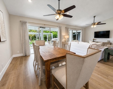 341 Suwanee Avenue - Photo Thumbnail 14