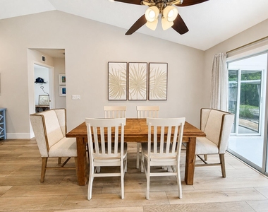 341 Suwanee Avenue - Photo Thumbnail 12