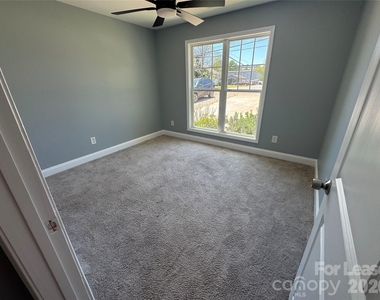 700 Wright Avenue - Photo Thumbnail 5