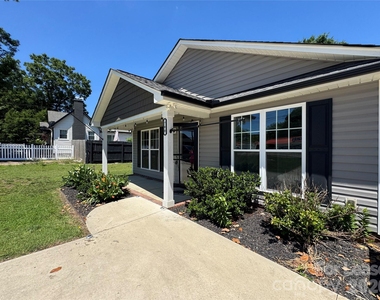 700 Wright Avenue - Photo Thumbnail 1