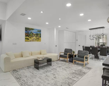 12231 Areaca Drive - Photo Thumbnail 15