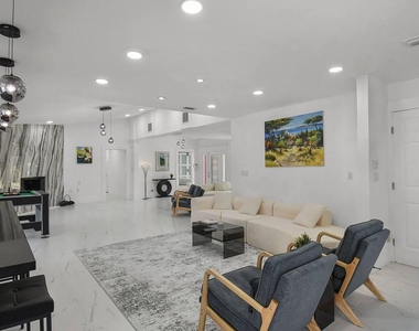 12231 Areaca Drive - Photo Thumbnail 14