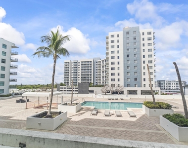 140 S Dixie Highway - Photo Thumbnail 19