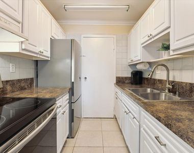 720 Orton Avenue - Photo Thumbnail 2