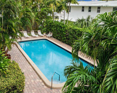 720 Orton Avenue - Photo Thumbnail 7