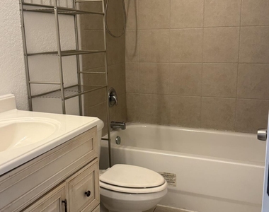 11543 Nw 44th Street - Photo Thumbnail 14