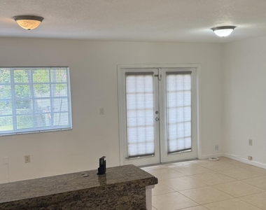 11543 Nw 44th Street - Photo Thumbnail 1