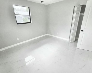 801 Central Avenue - Photo Thumbnail 6