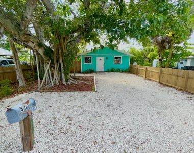 801 Central Avenue - Photo Thumbnail 1