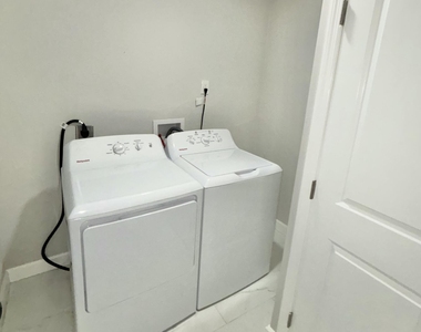 801 Central Avenue - Photo Thumbnail 8