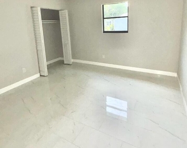 801 Central Avenue - Photo Thumbnail 4