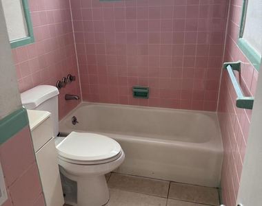 318 Ne 6th Street - Photo Thumbnail 5