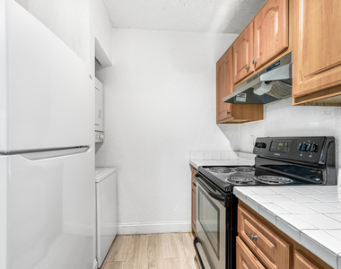 2646 Riverside Drive - Photo Thumbnail 5
