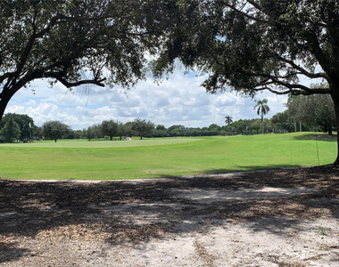 200 Jacaranda Country Club Drive - Photo Thumbnail 2