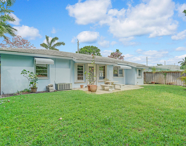 3410 Poinsettia Avenue - Photo Thumbnail 4
