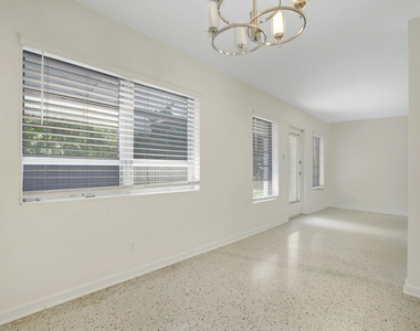 3410 Poinsettia Avenue - Photo Thumbnail 9
