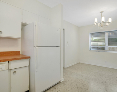 3410 Poinsettia Avenue - Photo Thumbnail 7
