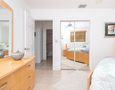 6872 Sw 15th Street - Photo Thumbnail 14