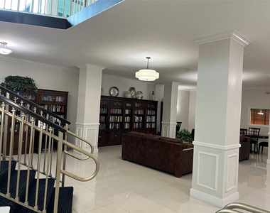 333 Ne 21st Avenue - Photo Thumbnail 9