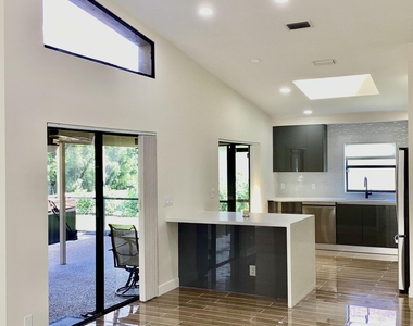 8895 Old Pine Road - Photo Thumbnail 10