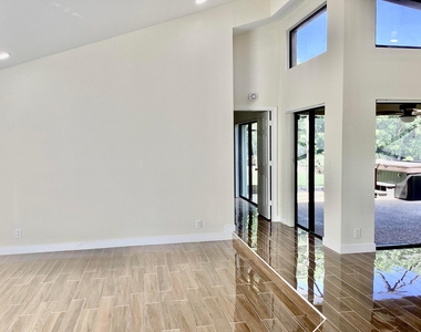 8895 Old Pine Road - Photo Thumbnail 3