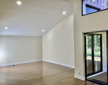 8895 Old Pine Road - Photo Thumbnail 7