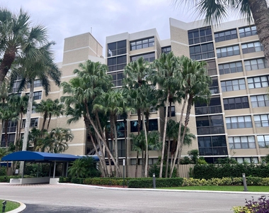 16300 Golf Club Road - Photo Thumbnail 11