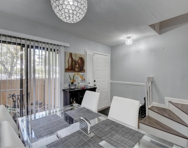 9270 Nw 40th Street - Photo Thumbnail 3