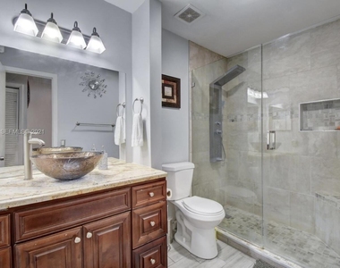 9270 Nw 40th Street - Photo Thumbnail 15