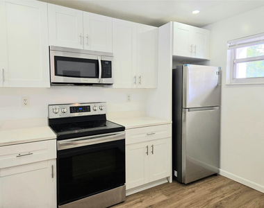 1100 Nw 87th Avenue - Photo Thumbnail 3