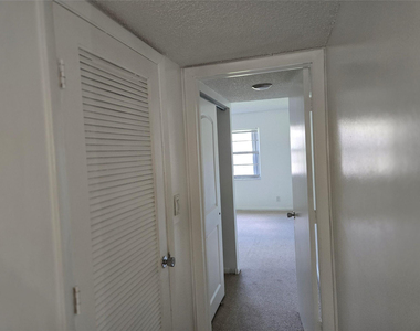 1100 Nw 87th Avenue - Photo Thumbnail 15