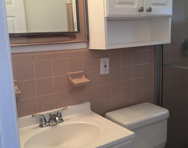 1307 Sw 18th Court - Photo Thumbnail 4
