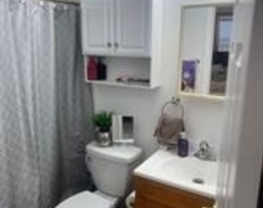 210 Se 9th Street - Photo Thumbnail 4
