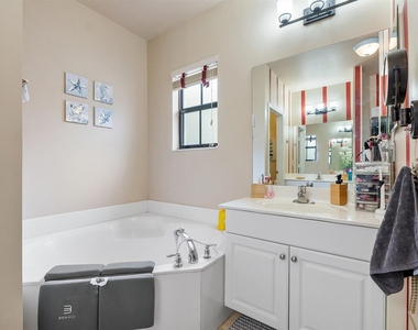 4755 Cypress Street - Photo Thumbnail 16