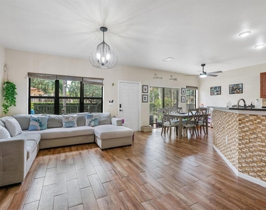 4755 Cypress Street - Photo Thumbnail 2