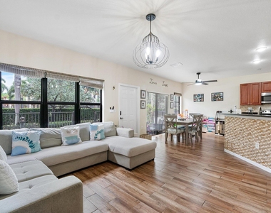 4755 Cypress Street - Photo Thumbnail 6