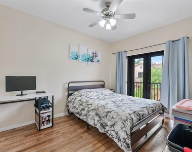 4755 Cypress Street - Photo Thumbnail 18