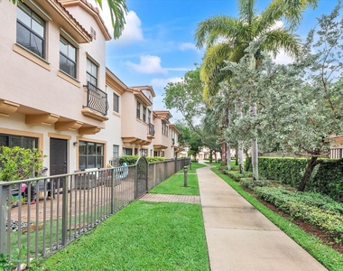 4755 Cypress Street - Photo Thumbnail 28