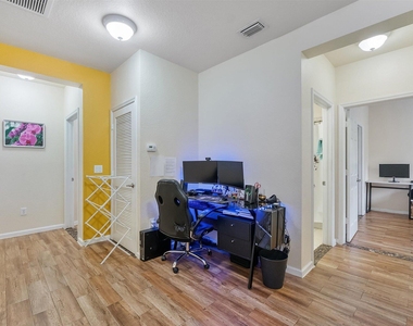 4755 Cypress Street - Photo Thumbnail 17