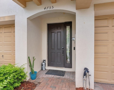 4755 Cypress Street - Photo Thumbnail 1