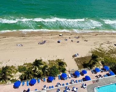 4250 Galt Ocean Drive - Photo Thumbnail 3