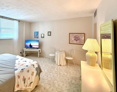 4250 Galt Ocean Drive - Photo Thumbnail 55