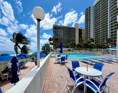 4250 Galt Ocean Drive - Photo Thumbnail 25