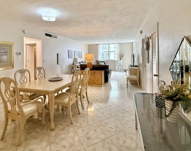 4250 Galt Ocean Drive - Photo Thumbnail 27